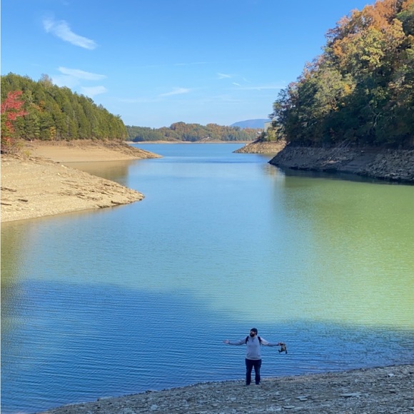 Meet your Posher, Christina - Picture 3 of 7